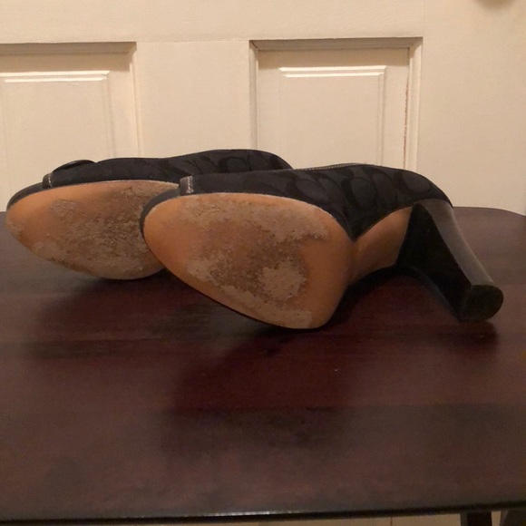 Coach Shoes - Picture 4 of 4